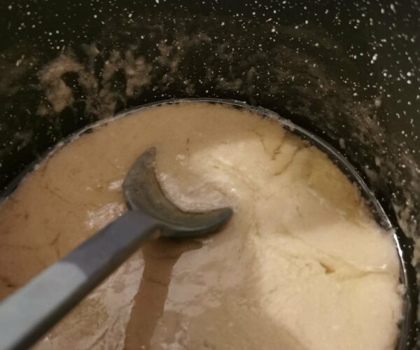 Voglia di bagna cauda? Scopri le sagre dove mangiarla in Piemonte sabato 24 e domenica 25 gennaio 2026