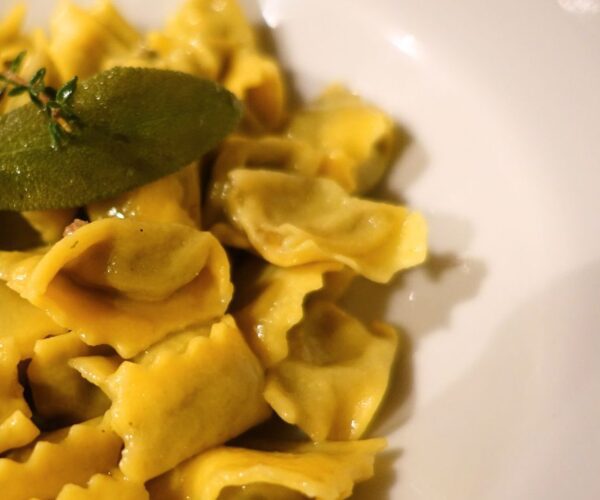 I Ravioli del Plin sulle pagine del New York Times: celebrando un piatto “Sacro”