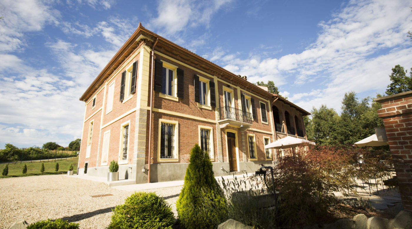 Sposarsi nel bosco a La Castella: le atmosfere magiche del Monferrato per un matrimonio da sogno