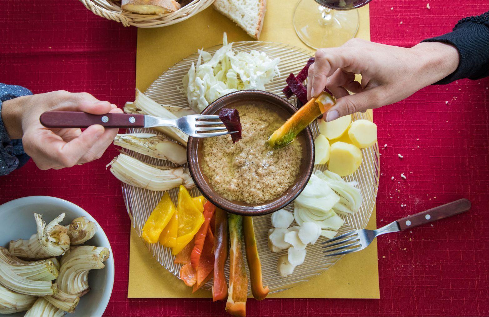 Bagna Cauda, i piemontesi la preferiscono con il peperone