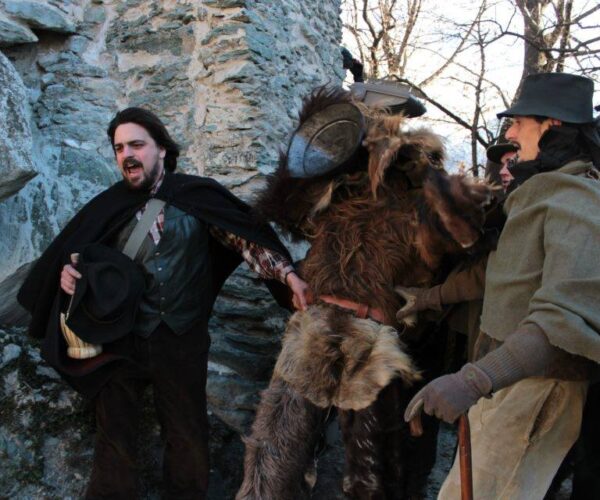 In Piemonte c’è un borgo dove l’orso si risveglia e annuncia la primavera tra tradizione, leggende, balli e gusto!