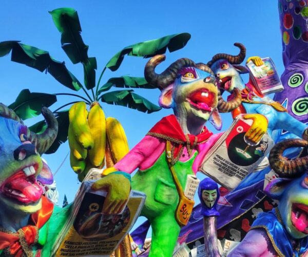 Carnevale 2026 in provincia di Vercelli: storia, maschere e riti popolari che accendono l’inverno