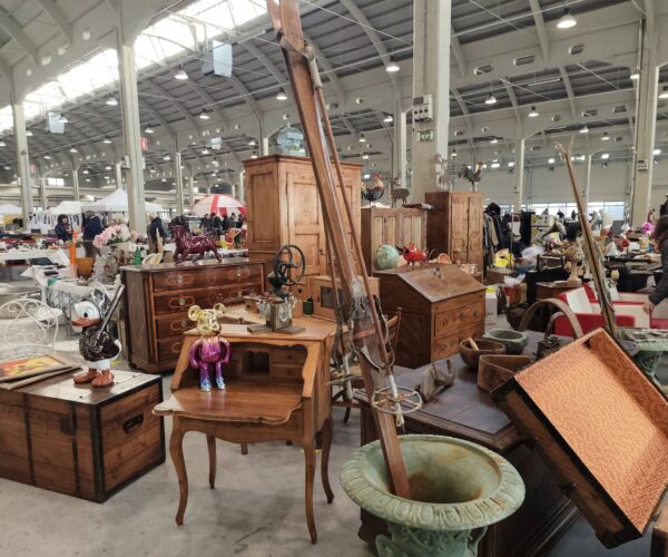 Antiquariato e collezionismo: Casale Monferrato inaugura il nuovo anno con il suo mercatino storico