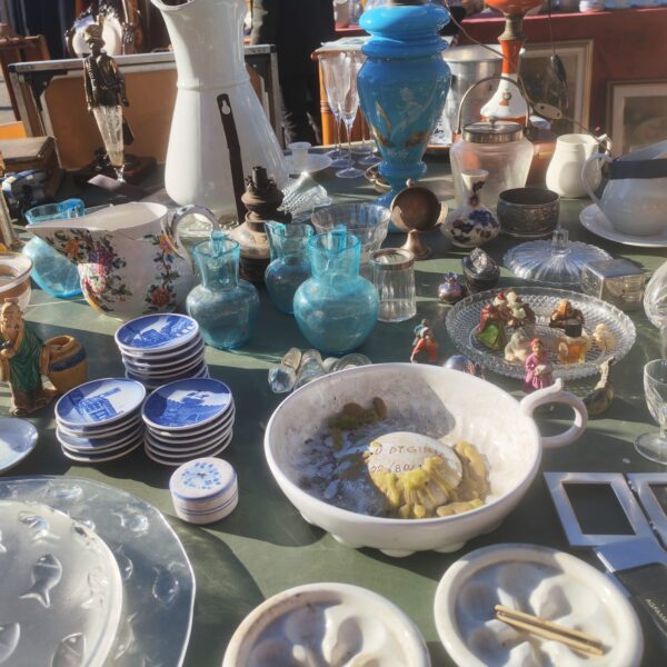 Mercatini delle pulci da non perdere! Antiquariato, usato e vintage oggi Domenica 1 Febbraio