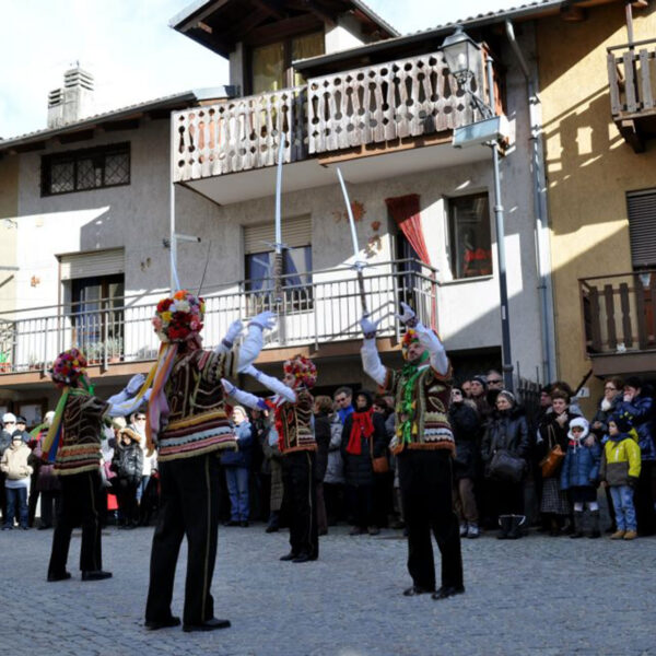 Venaus in festa: tra Spadonari, Savoiarde e Carnevale, un febbraio  indimenticabile!