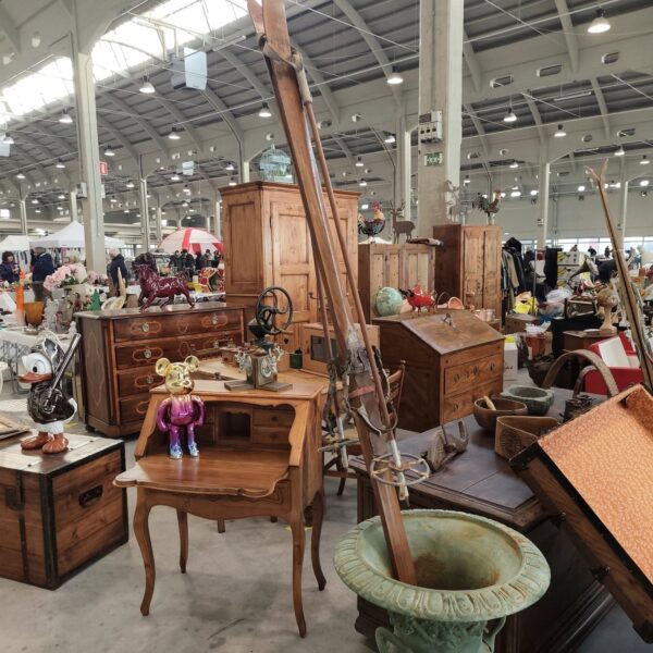 Casale Monferrato: domenica 8 marzo torna il Mercatino dell’Antiquariato, tra oltre 300 banchi di storia e collezionismo